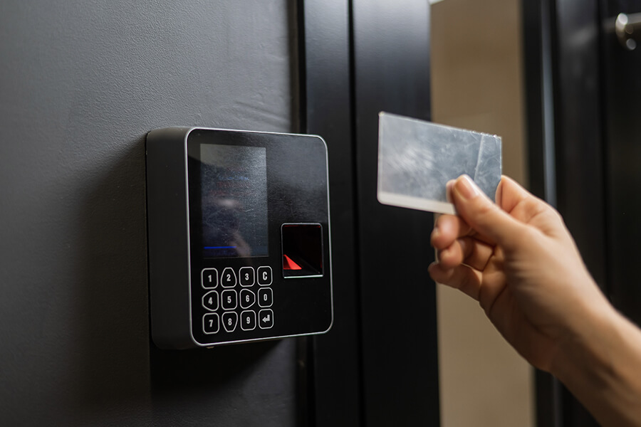 it_integrated-access-control
